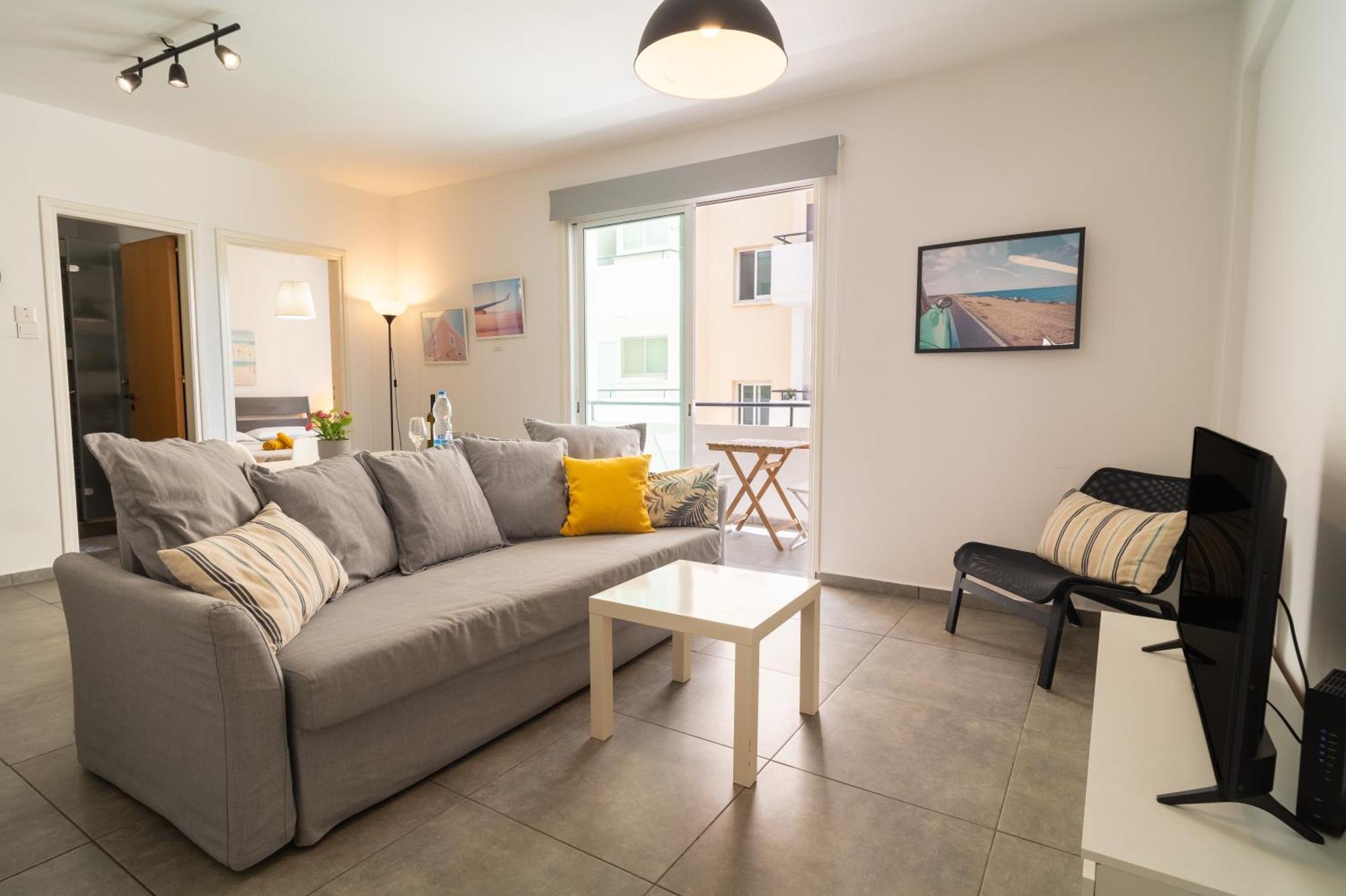 Kave Blue Mackenzie 1 Bdr Flat With Pool Apartment Larnaca Exterior foto